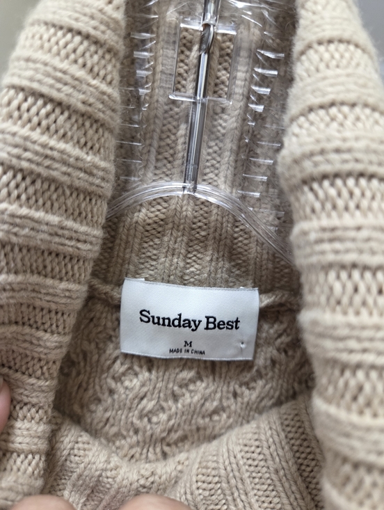 Aritzia Sunday Best Merino Wool & Organic Cotton Blend Cable Knit Sweater - Picture 6 of 8